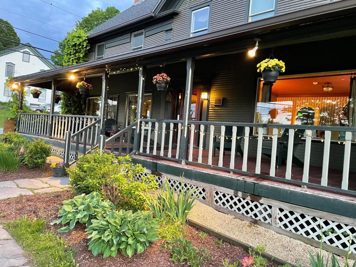 Smugglers Notch Inn Jeffersonville Bagian luar foto