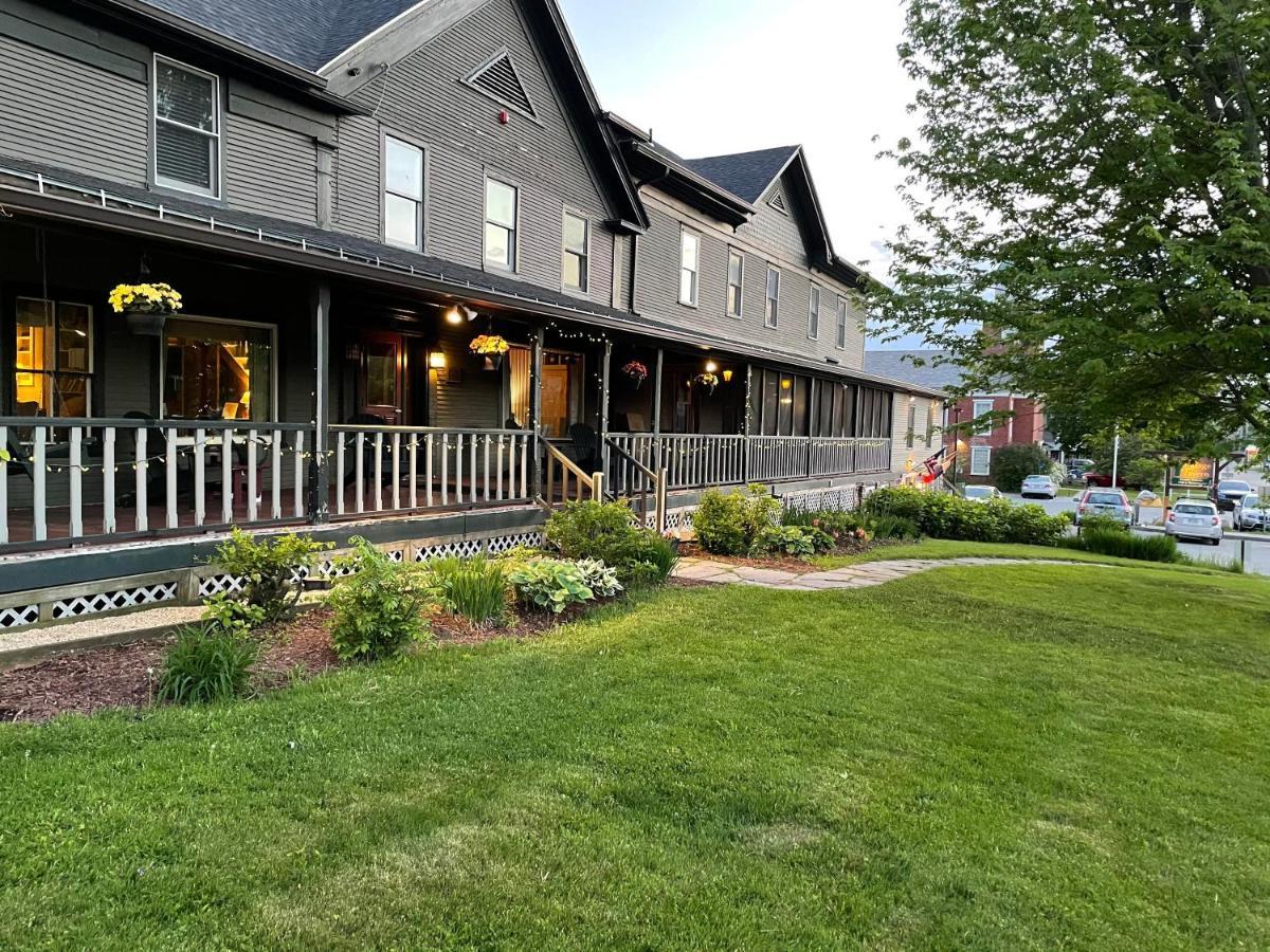Smugglers Notch Inn Jeffersonville Bagian luar foto