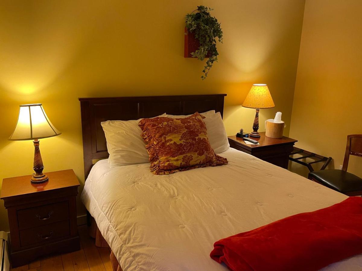 Smugglers Notch Inn Jeffersonville Bagian luar foto