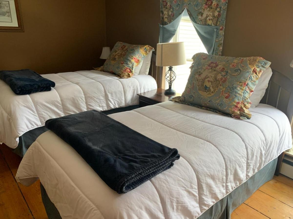 Smugglers Notch Inn Jeffersonville Bagian luar foto