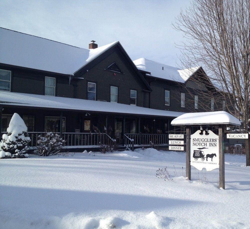Smugglers Notch Inn Jeffersonville Bagian luar foto