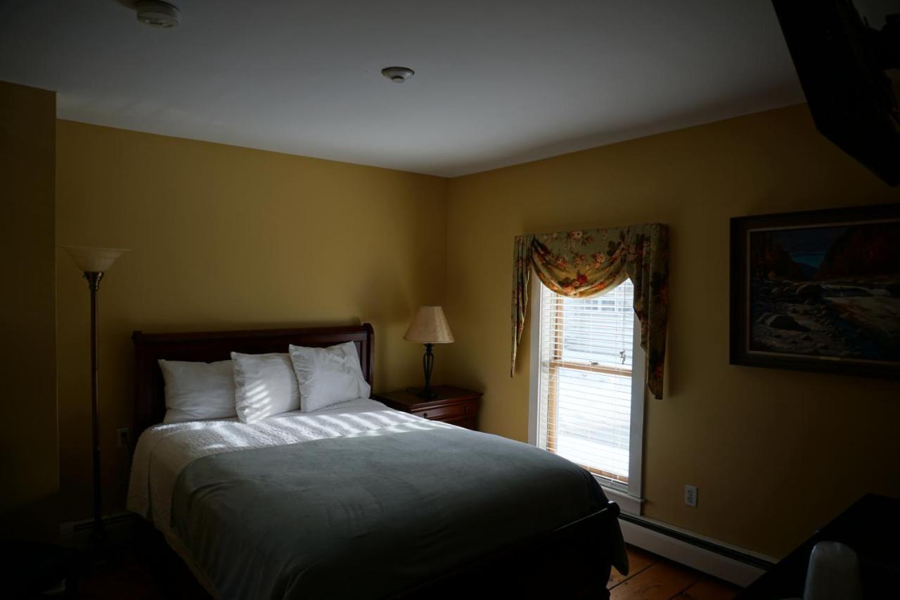 Smugglers Notch Inn Jeffersonville Bagian luar foto